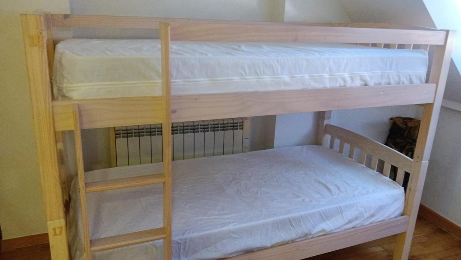 Albergue -Wifi- O Apartamento -No Wifi- Camino Santiago Porrino - En Pleno Centro - City Centre المظهر الخارجي الصورة