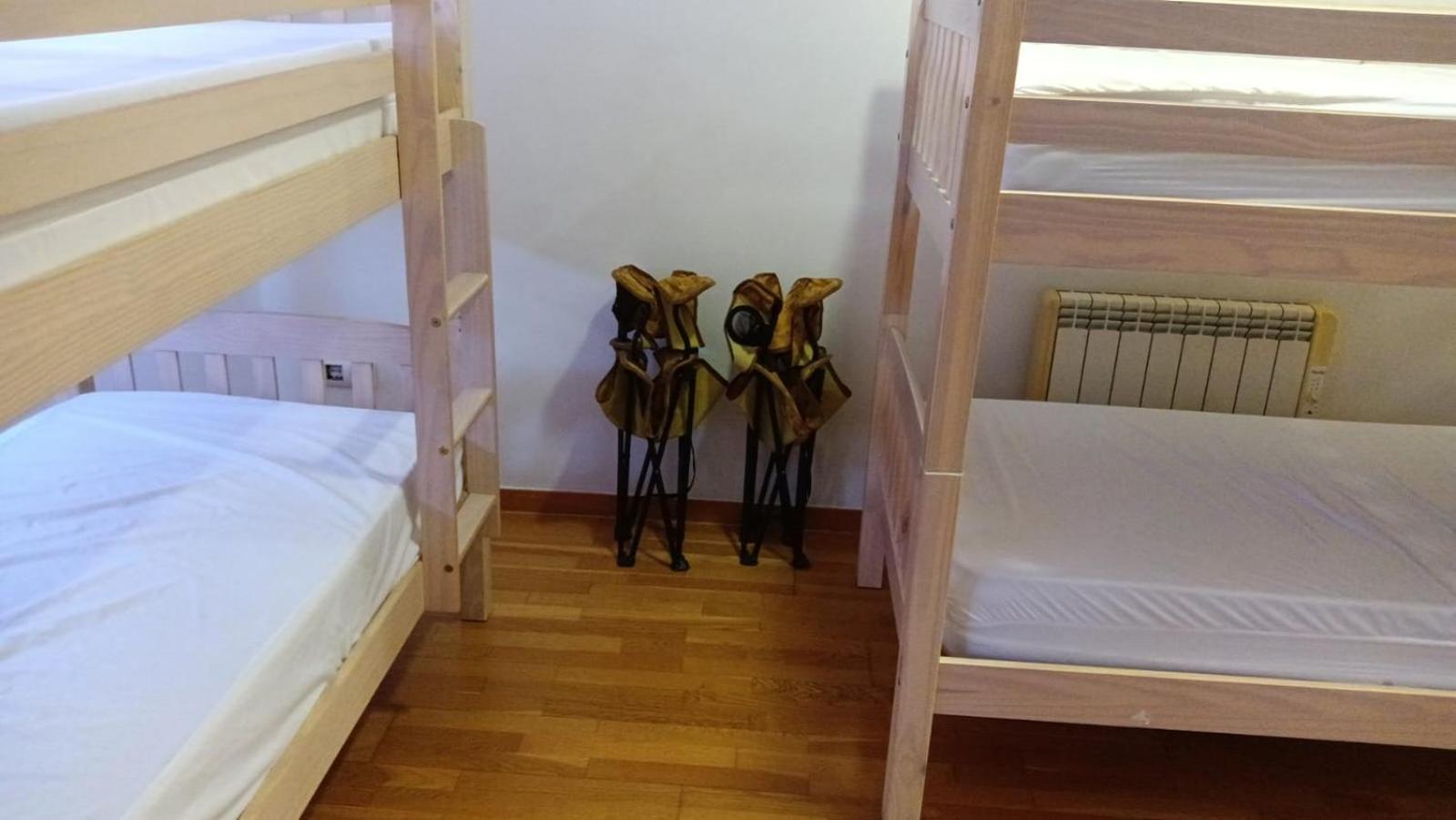 Albergue -Wifi- O Apartamento -No Wifi- Camino Santiago Porrino - En Pleno Centro - City Centre المظهر الخارجي الصورة