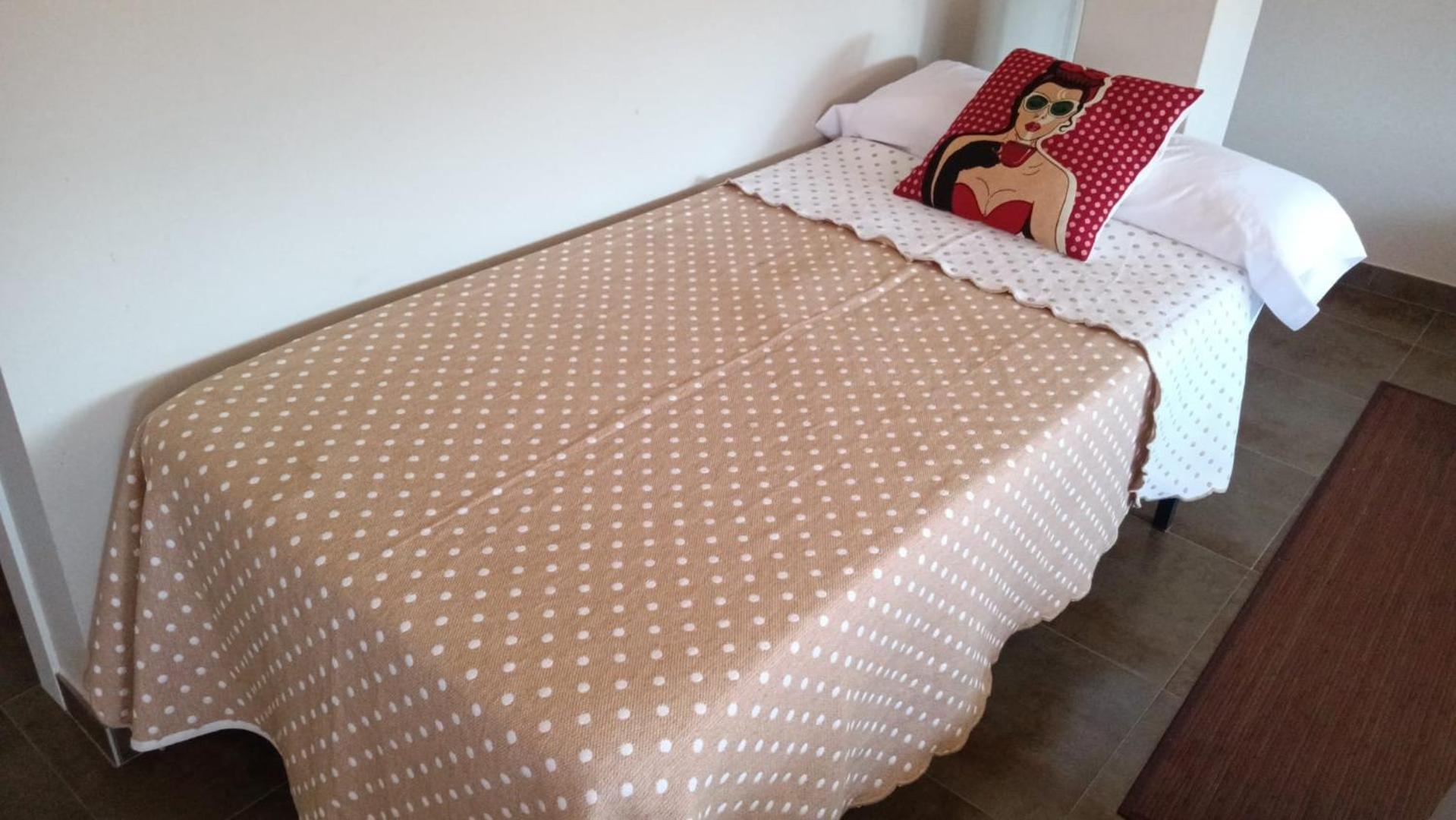 Albergue -Wifi- O Apartamento -No Wifi- Camino Santiago Porrino - En Pleno Centro - City Centre المظهر الخارجي الصورة
