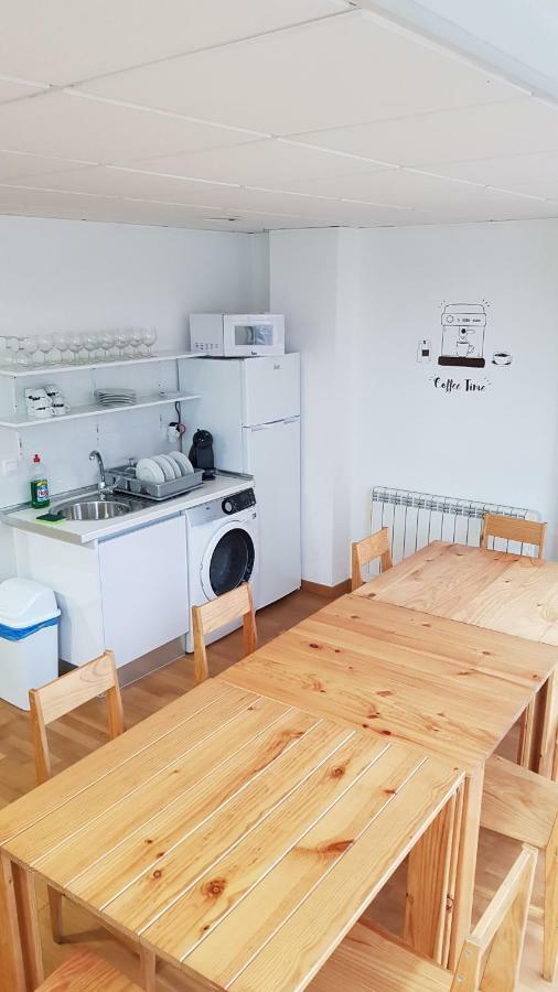 Albergue -Wifi- O Apartamento -No Wifi- Camino Santiago Porrino - En Pleno Centro - City Centre المظهر الخارجي الصورة