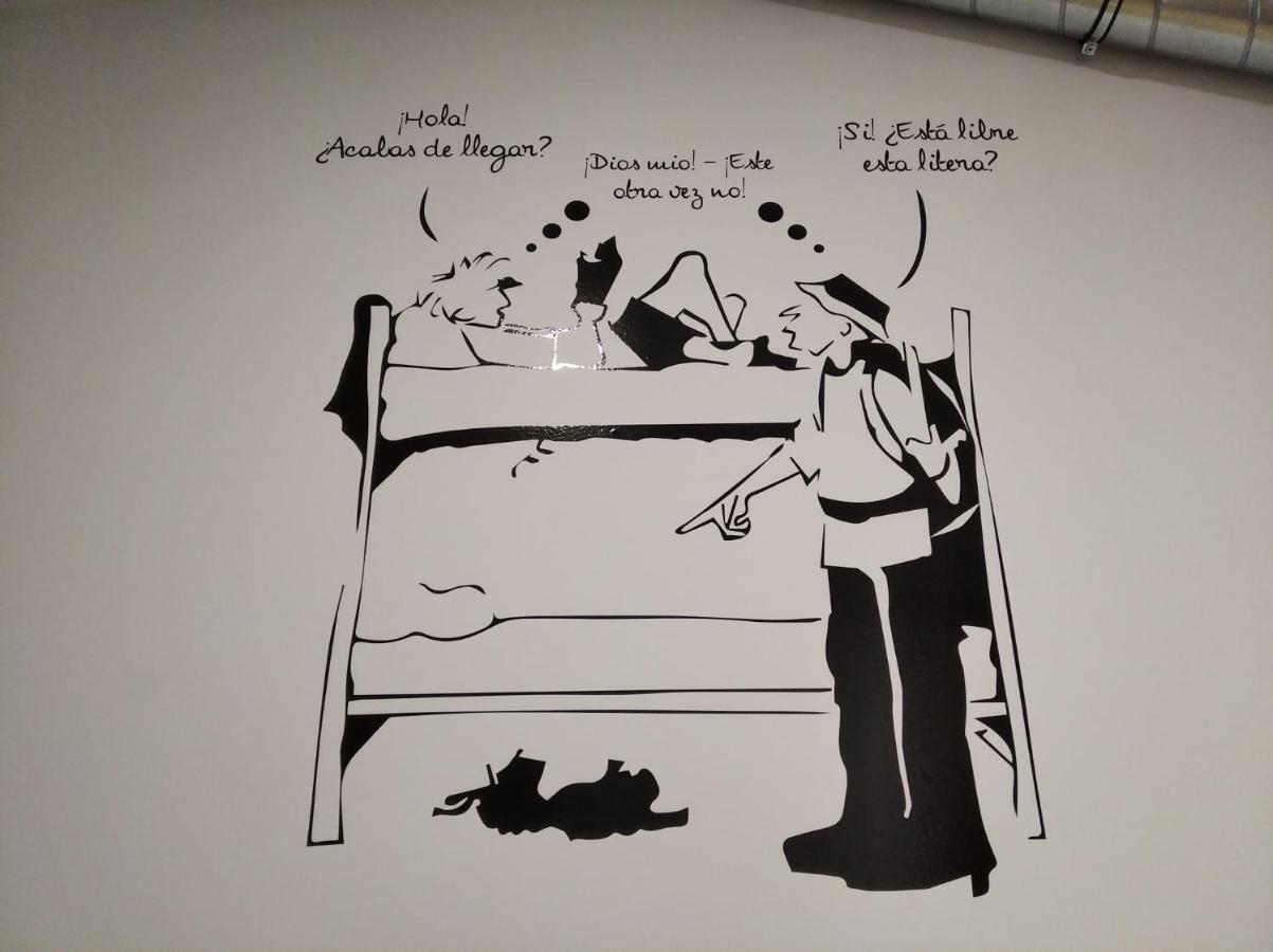 Albergue -Wifi- O Apartamento -No Wifi- Camino Santiago Porrino - En Pleno Centro - City Centre المظهر الخارجي الصورة